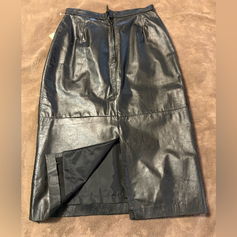 Comint Black Leathet Skirt, Sz 5/6 - Picture 3 of 8